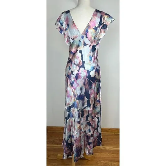 NWT Rails Dina Midnight Verbena Floral Maxi V-Neck Satin Dress S Flutter Sleeve - Picture 2 of 9